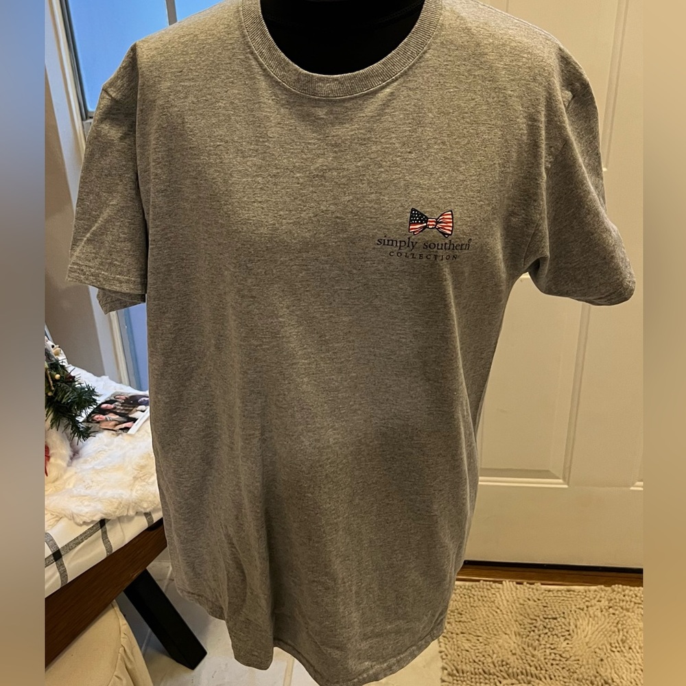 Simply Southern “red white & cute” T-shirt size M